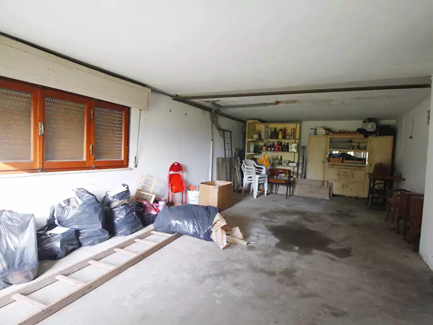 Immagine 22 di Villa in vendita  a Vinci