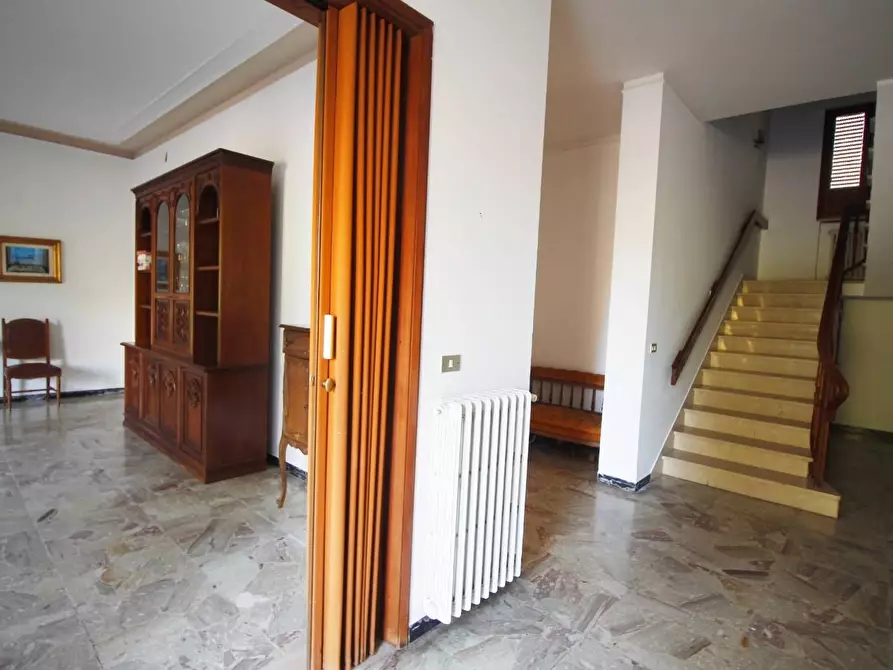 Immagine 5 di Villa in vendita  a Vinci