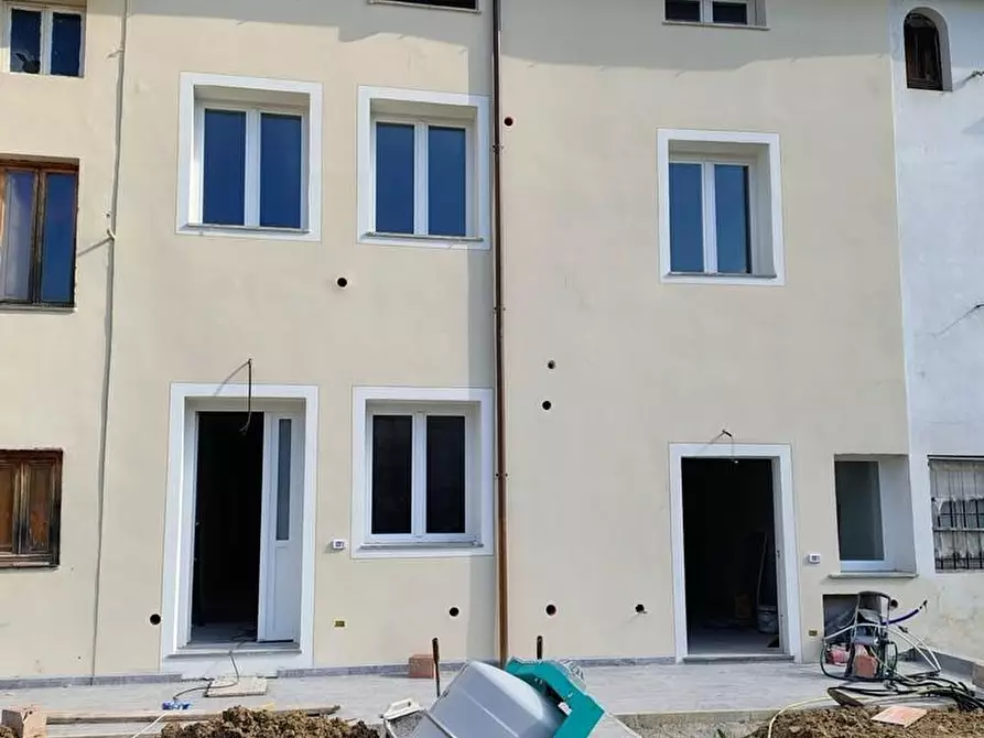 Immagine 1 di Terratetto in vendita  a Capannori