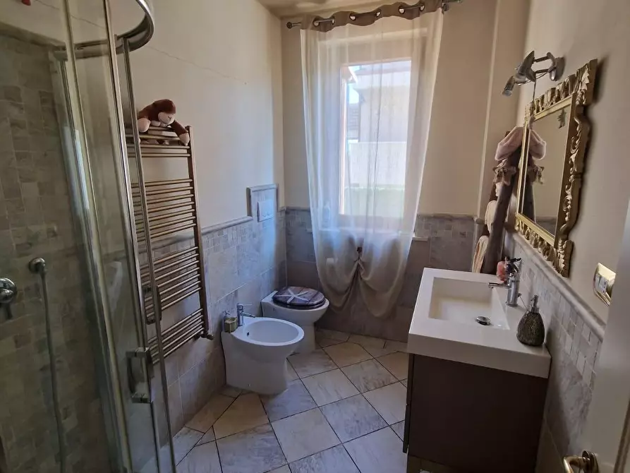 Immagine 12 di Appartamento in vendita  a Collesalvetti