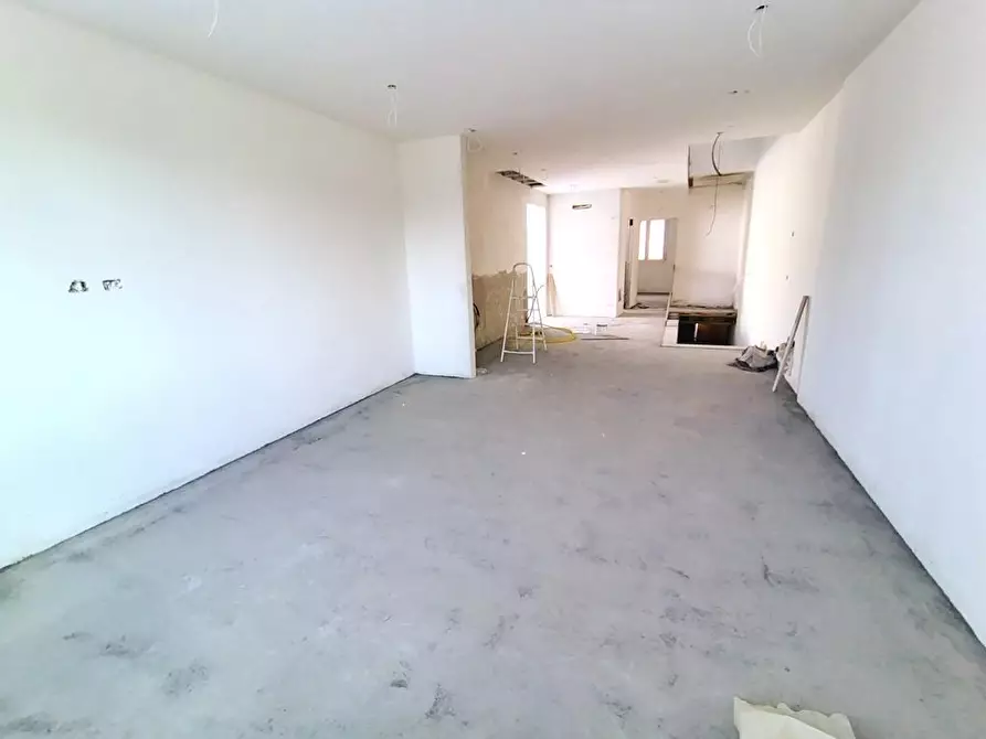 Immagine 10 di Appartamento in vendita  a Capannori