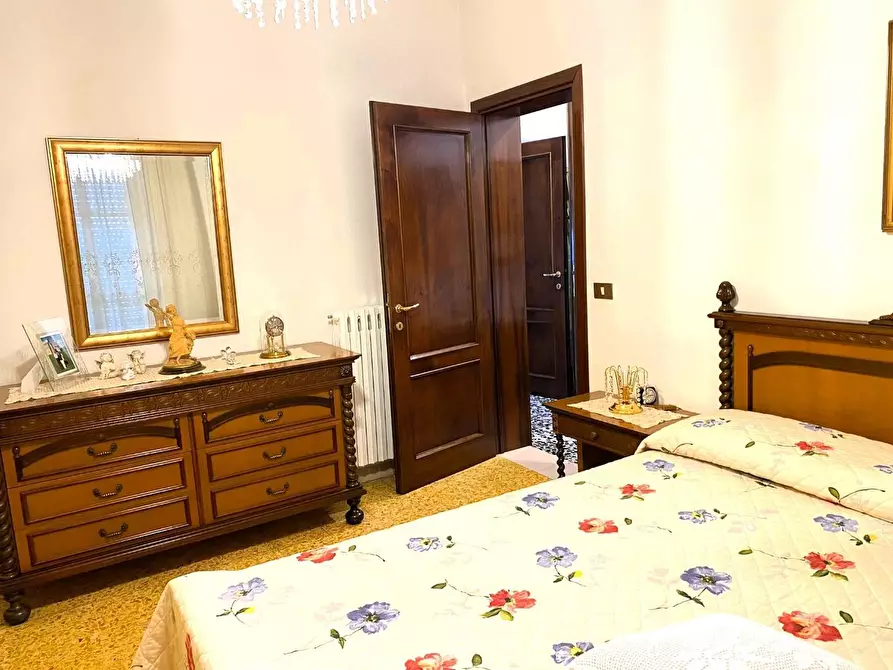 Immagine 8 di Appartamento in vendita  a Pontedera