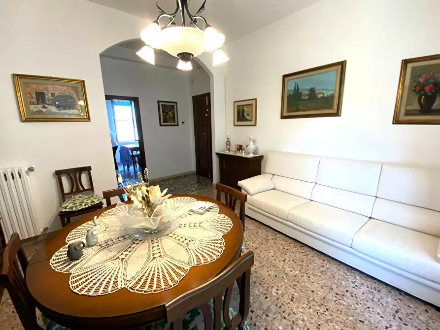 Immagine 1 di Appartamento in vendita  a Pontedera