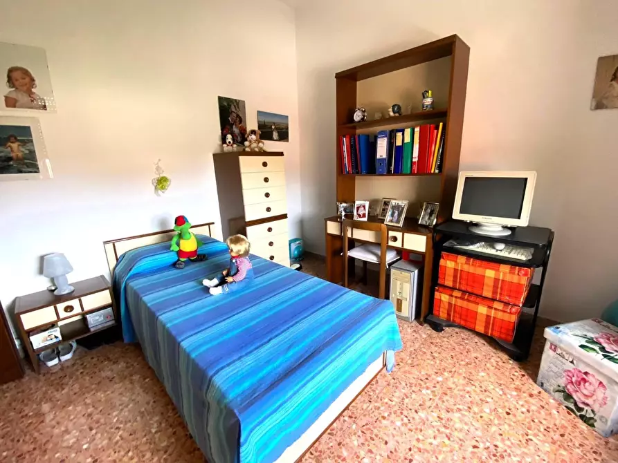 Immagine 14 di Appartamento in vendita  a Pontedera