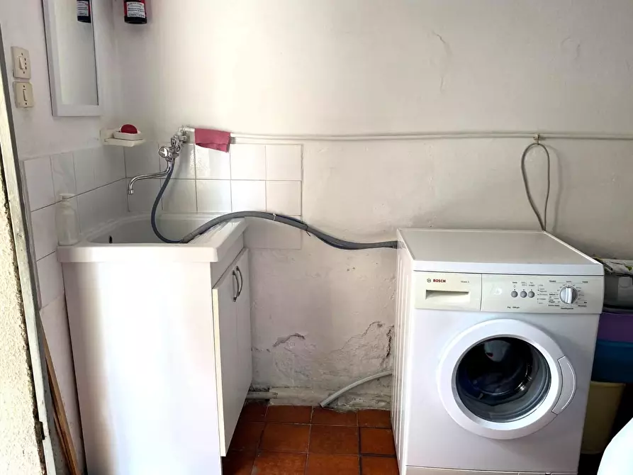 Immagine 16 di Appartamento in vendita  a Pontedera