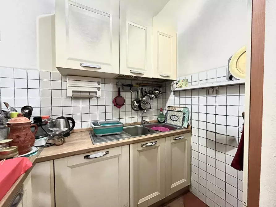 Immagine 22 di Appartamento in vendita  a Pontedera