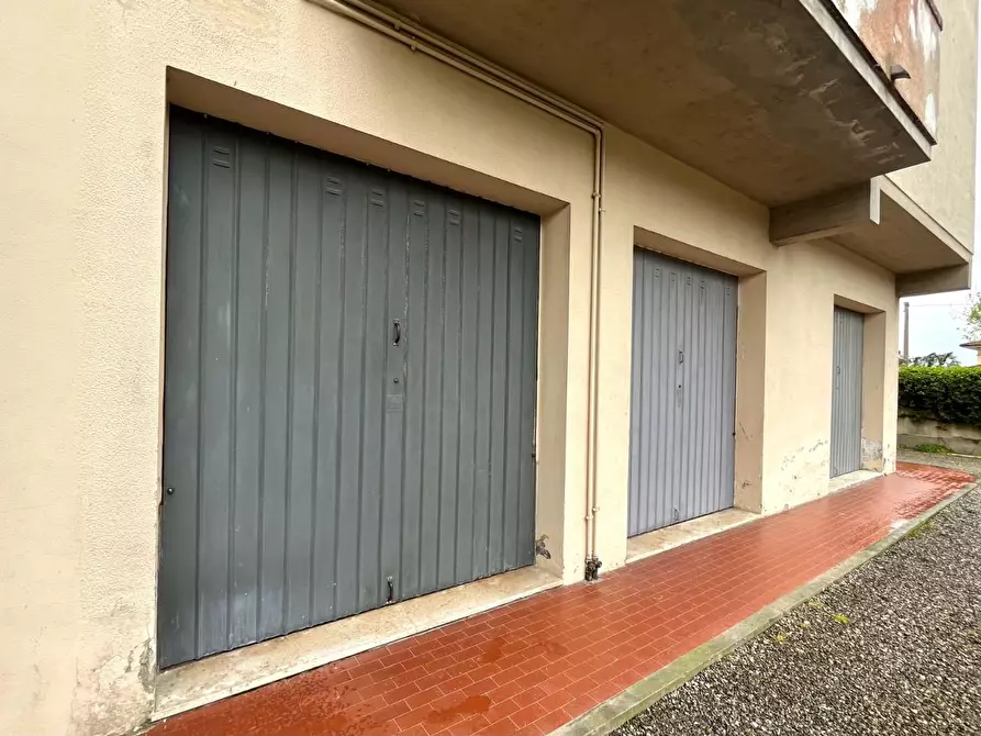 Immagine 31 di Appartamento in vendita  a Pontedera