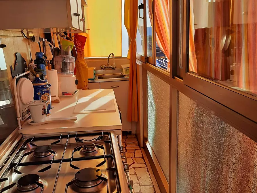 Immagine 13 di Appartamento in vendita  a Viareggio