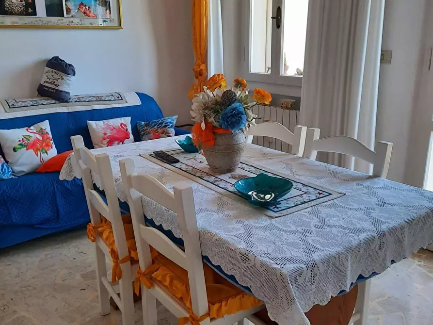 Immagine 4 di Appartamento in vendita  a Viareggio