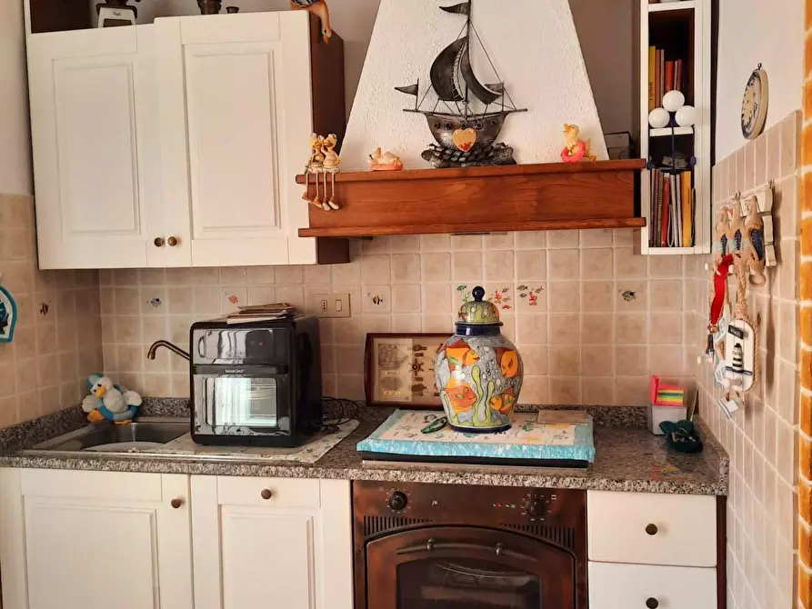 Immagine 10 di Appartamento in vendita  a Viareggio