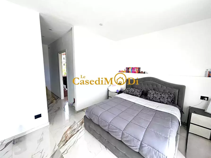 Immagine 37 di Villa in vendita  a Pietrasanta