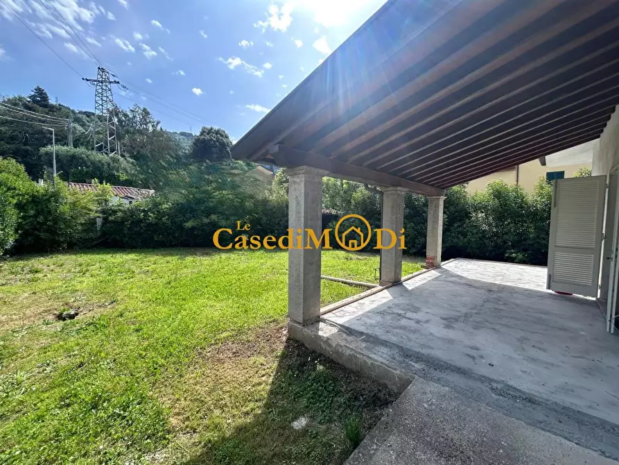 Immagine 17 di Villa in vendita  a Pietrasanta