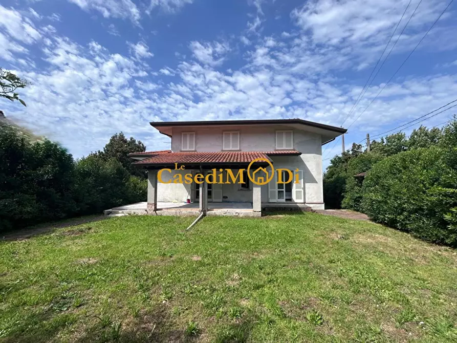 Immagine 20 di Villa in vendita  a Pietrasanta