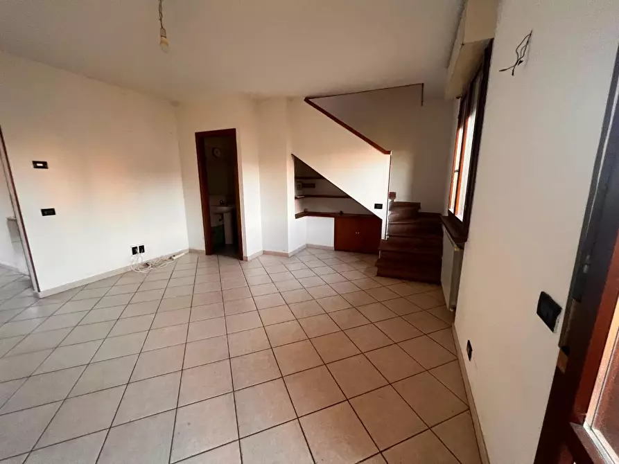 Immagine 2 di Appartamento in vendita  a Colle Di Val D'elsa