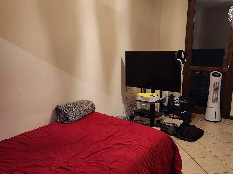 Immagine 10 di Appartamento in vendita  a Santa Maria A Monte