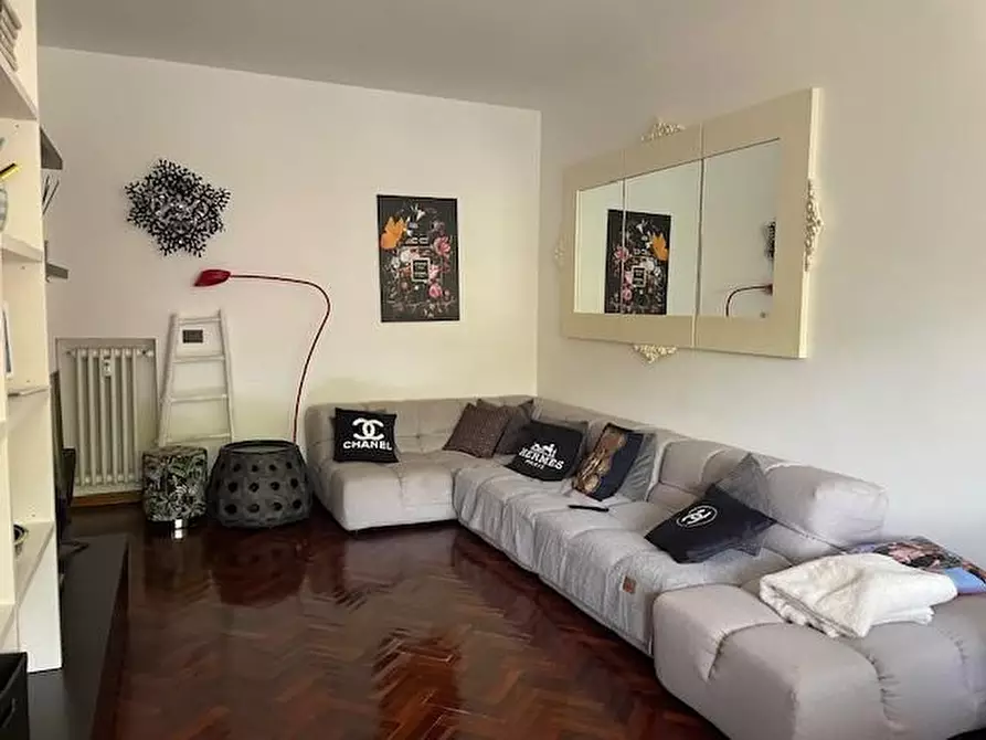 Immagine 1 di Appartamento in vendita  a Pisa