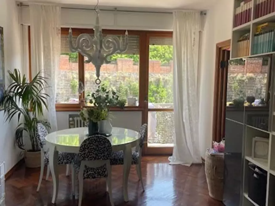 Immagine 11 di Appartamento in vendita  a Pisa