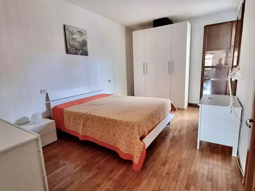 Immagine 8 di Appartamento in vendita  a Pisa