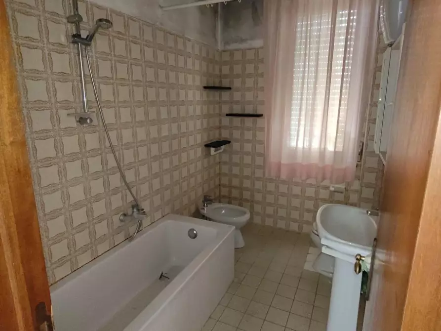 Immagine 8 di Appartamento in vendita  a Cascina