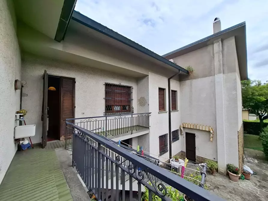 Immagine 2 di Casa bifamiliare in vendita  a Santa Croce Sull'arno