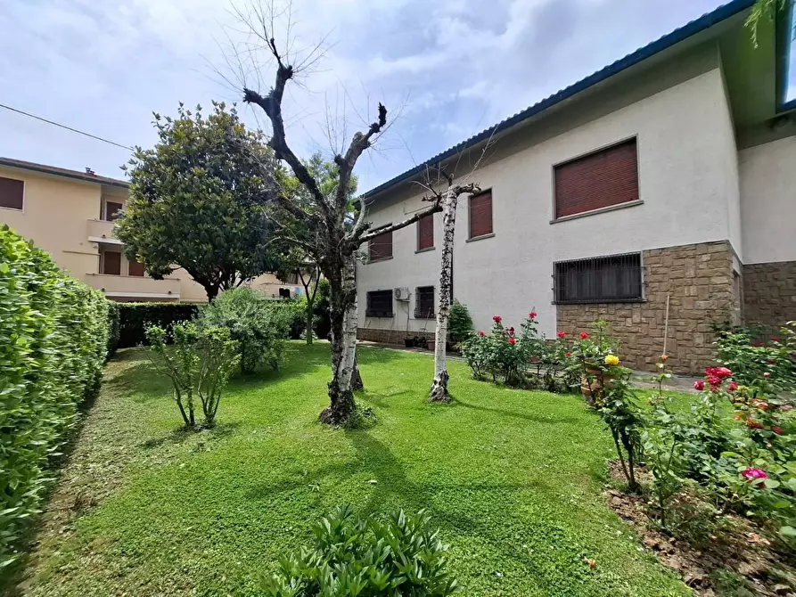 Immagine 16 di Casa bifamiliare in vendita  a Santa Croce Sull'arno