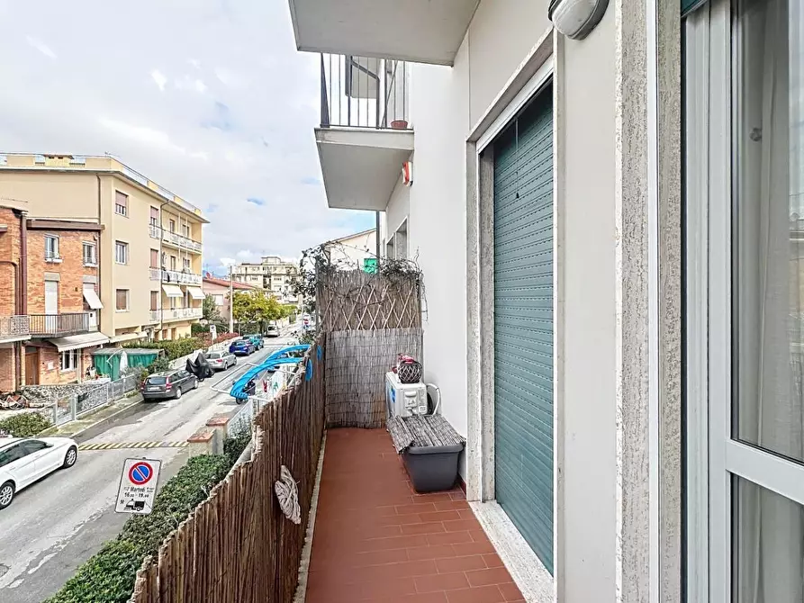 Immagine 23 di Appartamento in vendita  a Viareggio