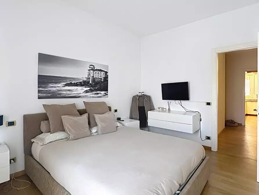 Immagine 12 di Appartamento in vendita  a Viareggio