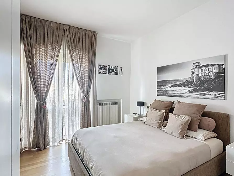 Immagine 13 di Appartamento in vendita  a Viareggio