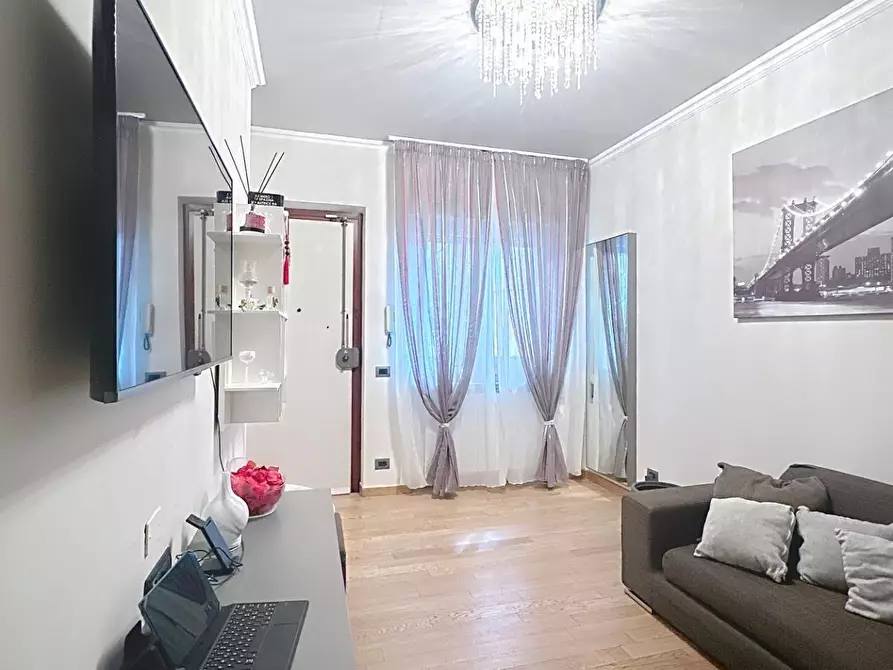 Immagine 6 di Appartamento in vendita  a Viareggio