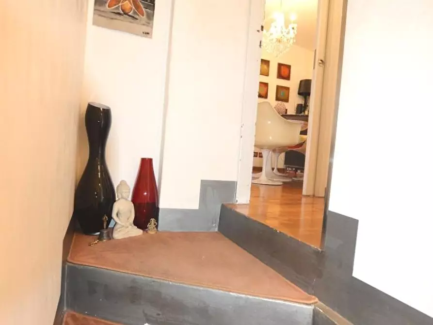 Immagine 8 di Appartamento in vendita  a Lucca