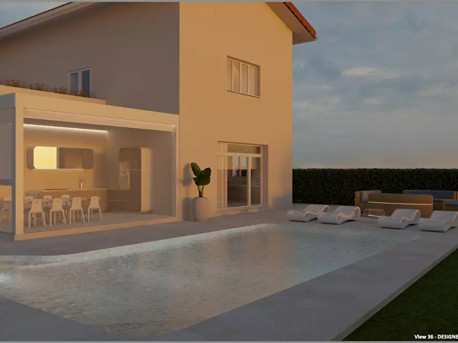 Immagine 4 di Capannone industriale in vendita  a Viareggio