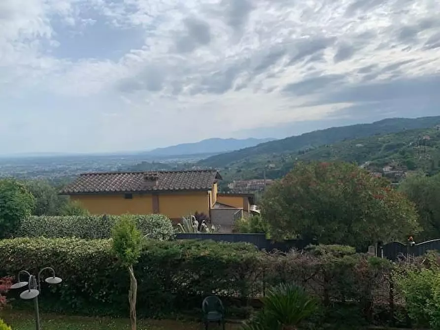 Immagine 7 di Appartamento in vendita  a Massa E Cozzile