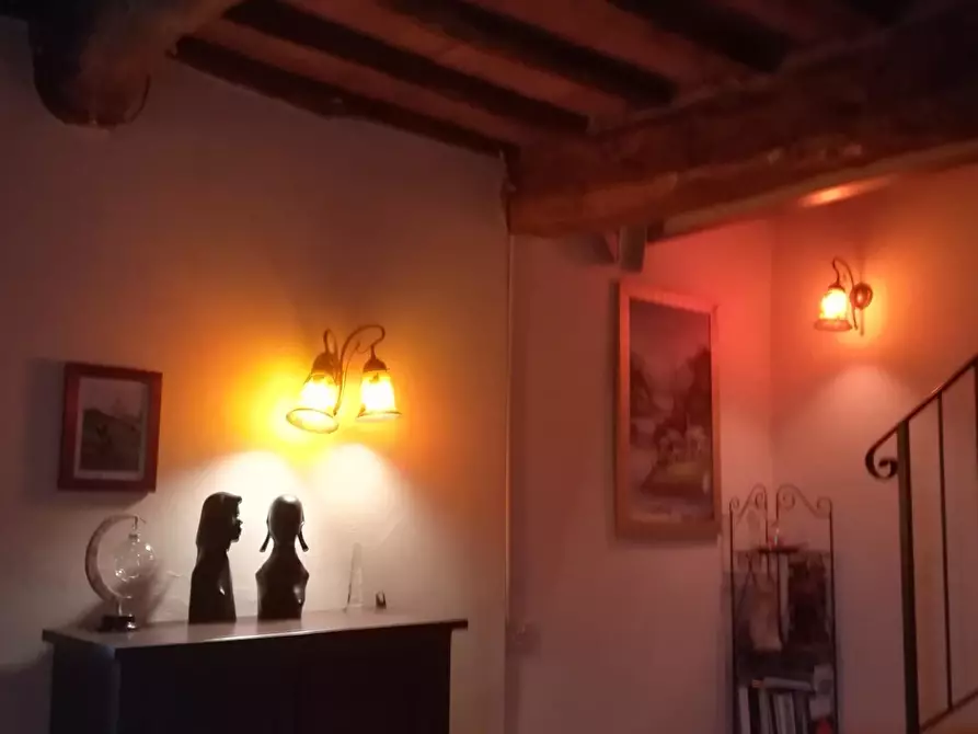 Immagine 21 di Appartamento in vendita  a Massa E Cozzile