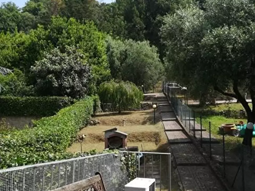 Immagine 25 di Appartamento in vendita  a Massa E Cozzile