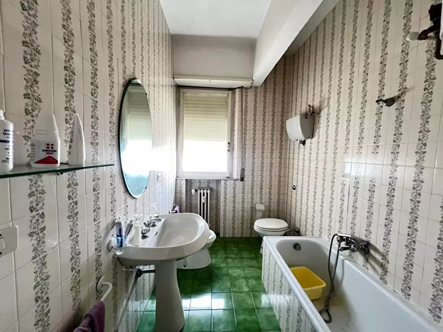 Immagine 10 di Appartamento in vendita  a Siena