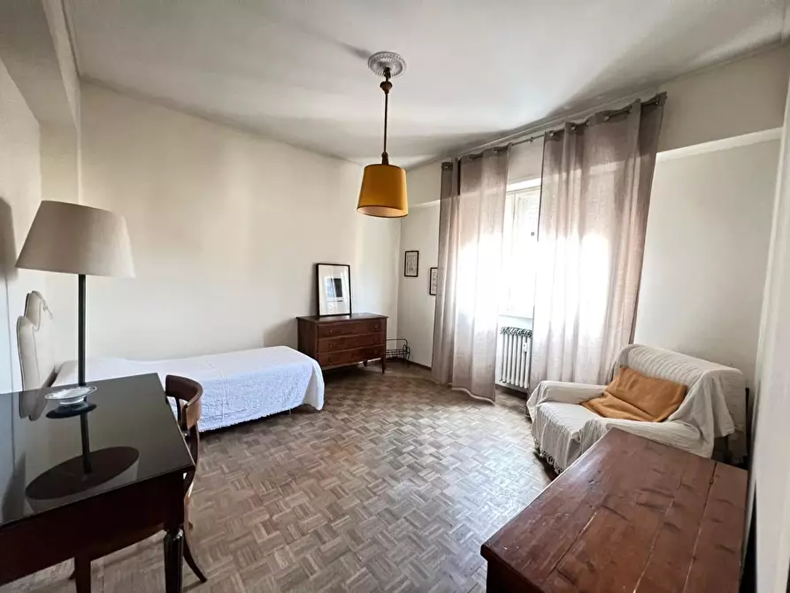 Immagine 13 di Appartamento in vendita  a Siena