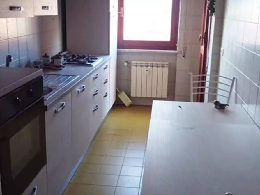 Immagine 5 di Appartamento in vendita  a Carrara