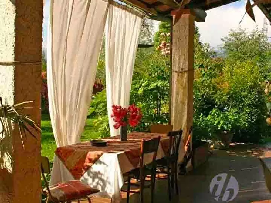 Immagine 7 di Villa in vendita  a Pietrasanta