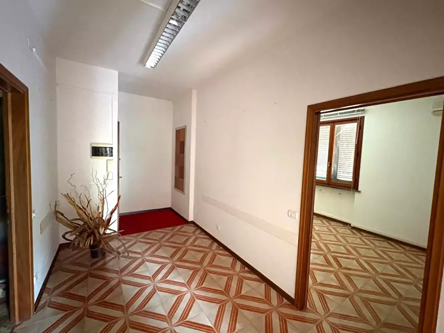 Immagine 4 di Ufficio in vendita  a Santa Croce Sull'arno