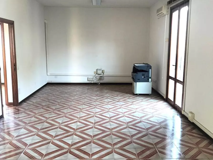 Immagine 3 di Ufficio in vendita  a Santa Croce Sull'arno