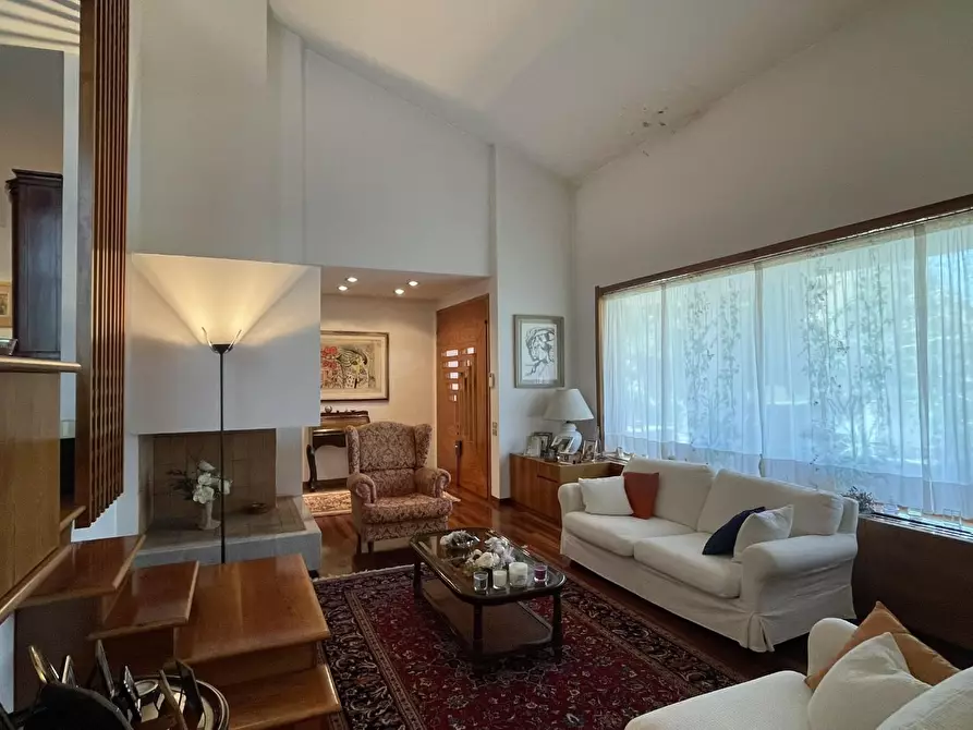 Immagine 3 di Villa in vendita  a San Miniato