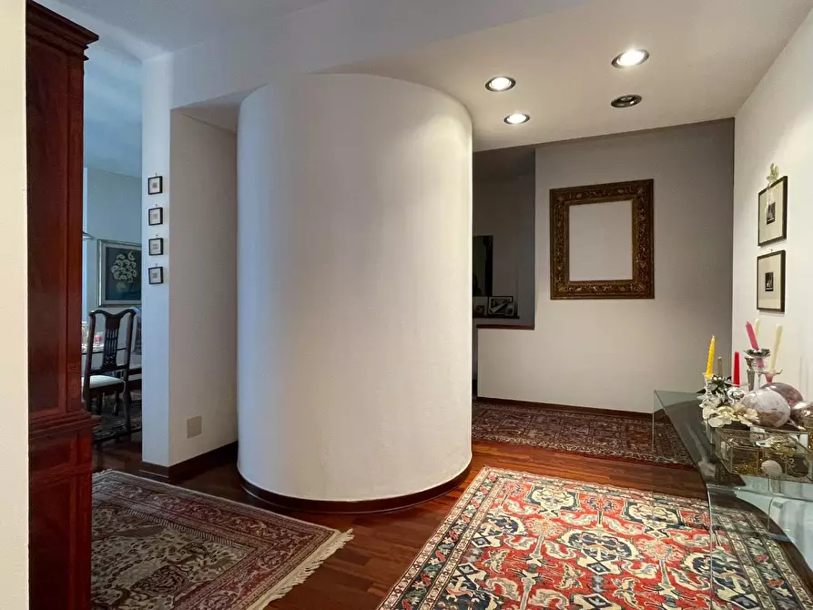 Immagine 5 di Villa in vendita  a San Miniato