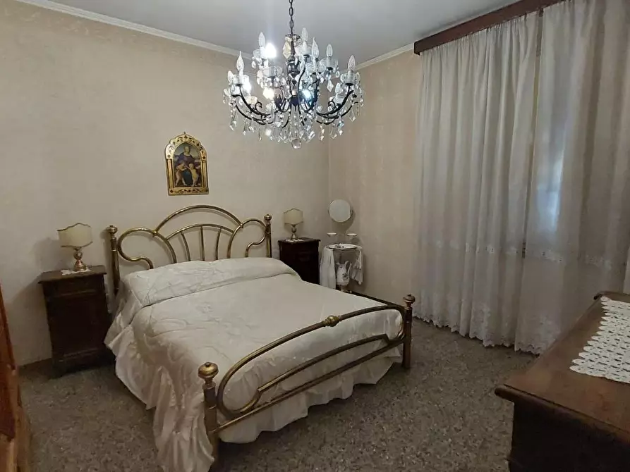 Immagine 13 di Appartamento in vendita  a Pontedera