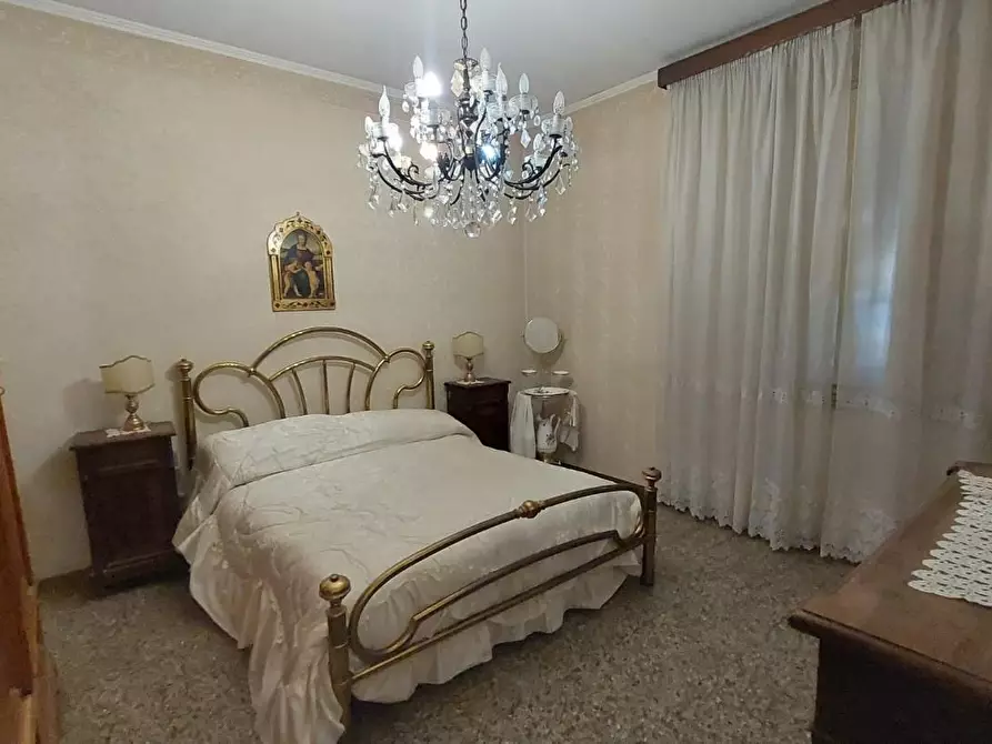 Immagine 16 di Appartamento in vendita  a Pontedera