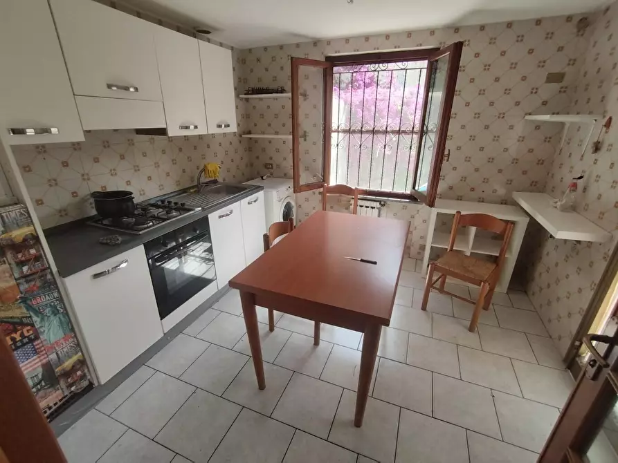 Immagine 10 di Appartamento in vendita  a Pisa