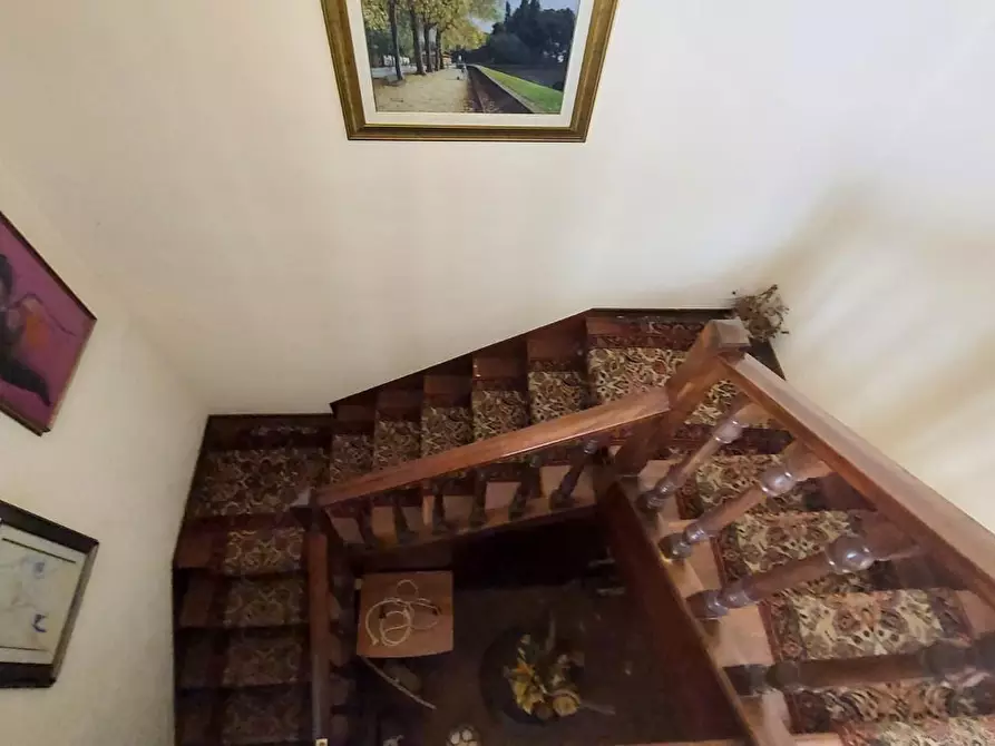 Immagine 20 di Villa in vendita  a Lucca