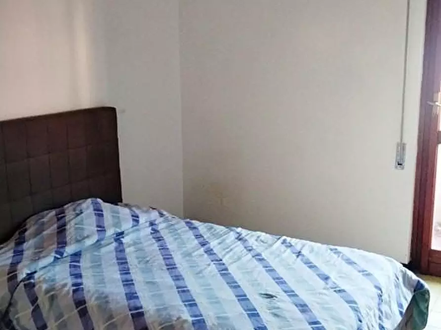 Immagine 9 di Appartamento in vendita  a Carrara