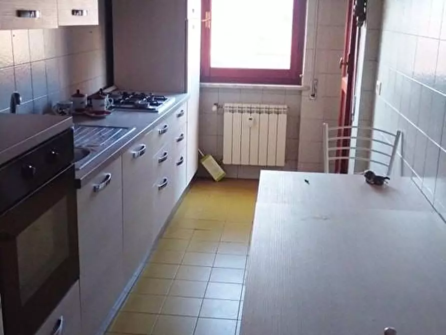 Immagine 3 di Appartamento in vendita  a Carrara