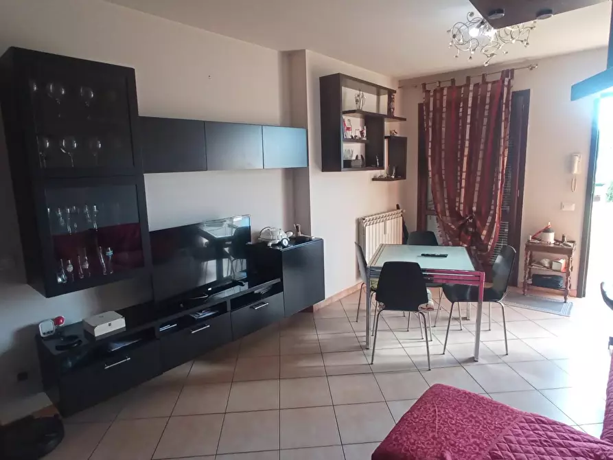 Immagine 2 di Appartamento in vendita  a Santa Maria A Monte