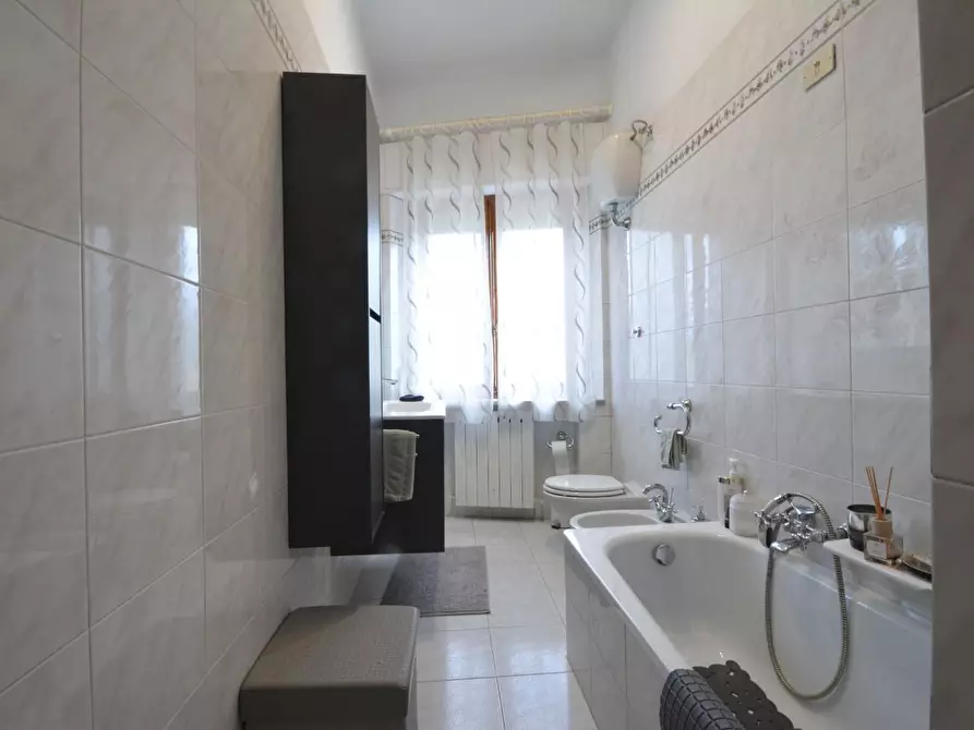 Immagine 11 di Appartamento in vendita  a Capannori